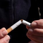 Mit Homöopathie zur erfolgreichen Raucherentwöhnung - © Fukume/stock.adobe.com
