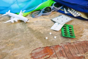 Homöopathische Arzneimittel im Urlaub: Sicher lagern, verantwortungsvoll entsorgen