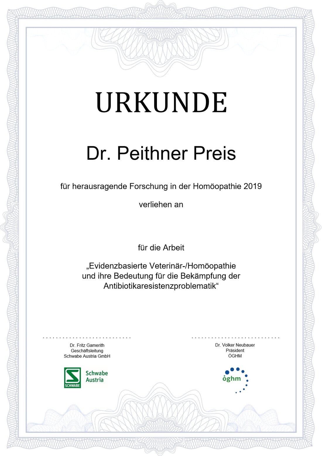 Im Rahmen einer ganz besonderen digitalen Veranstaltung wurden von der ÖGHM gemeinsam mit Schwabe Austria gleich zwei herausragende Forschungsarbeiten im Bereich der Homöopathie mit dem Dr. Peithner Preis prämiert. Normalerweise vergibt die Österreichische Gesellschaft für homöopathische Medizin (ÖGHM) den Dr. Peithner Wissenschaftspreis im Bereich der Homöopathie-Forschung im Rahmen ihrer Jahrestagung. Dieses Jahr ist das aufgrund der Covid-Einschränkungen nicht möglich gewesen. Daher gab es gleich zwei Besonderheiten im Rahmen der Verleihung des renommierten Forschungspreises: &#8222;Wir haben aus der Not eine Tugend gemacht&#8220;, sagt dazu ÖGHM-Präsident Dr. Volker Neubauer und spricht damit die hochwertige Onlinetagung an, auf der dieses Jahr der Dr. Peithner Preis vergeben wurde. &hellip;