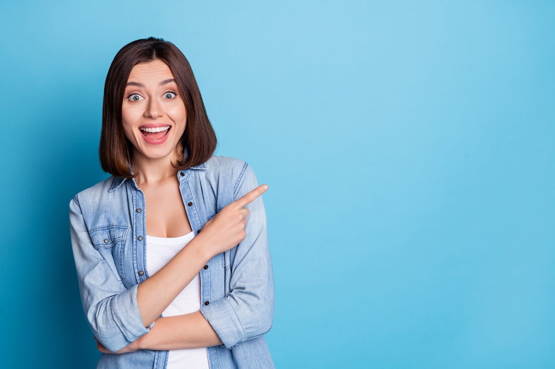 Anlässlich des Auftritts eines deutschen Satirikers wurden erneut Unwahrheiten über die Homöopathie verbreitet. Zu unserem Bedauern wurden ein weiteres Mal altbekannte Mythen über die komplementärmedizinische Heilmethode verbreitet. Wir haben uns die Aufnahmen angesehen und möchten folgende Falschaussagen richtigstellen: Falsch: Homöopathie wirkt nicht über den Placebo-Effekt hinaus Aus der Placebo-Forschung ist bekannt, dass sich die Placebo-Wirkung rasch verliert. Homöopathie zeigt jedoch nachhaltigen Heilungserfolg bei chronischen Krankheiten. Placeboeffekte sind per Definition alle positiven psychischen und körperlichen Reaktionen, die nicht auf die spezifische Wirksamkeit einer Behandlung zurückzuführen sind, sondern auf den psychosozialen Kontext der Behandlung. Allerdings ist gerade bei Verabreichung der homöopathischen Arznei über das Trinkwasser – …